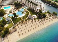 Κρουαζιέρα: Με επενδύσεις σε θέρετρα και ιδιωτικά νησιά απαντά στον υπερτουρισμό