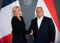 Ο Όρμπαν στηρίζει τη Λεπέν: Μαρίν, είμαστε μαζί σου Ο Όρμπαν στηρίζει τη Λεπέν: Μαρίν, είμαστε μαζί σου