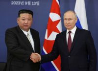 Ο Πούτιν πληρώνει τον Κιμ Γιονγκ Ουν με πετρέλαιο και πυραύλους