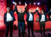 Φουλάρει ο ΣΥΡΙΖΑ για τις εκλογές Φουλάρει ο ΣΥΡΙΖΑ για τις εκλογές