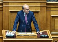 Κωστής Χατζηδάκης: Με χαμηλότερους φόρους έχουμε περισσότερα έσοδα