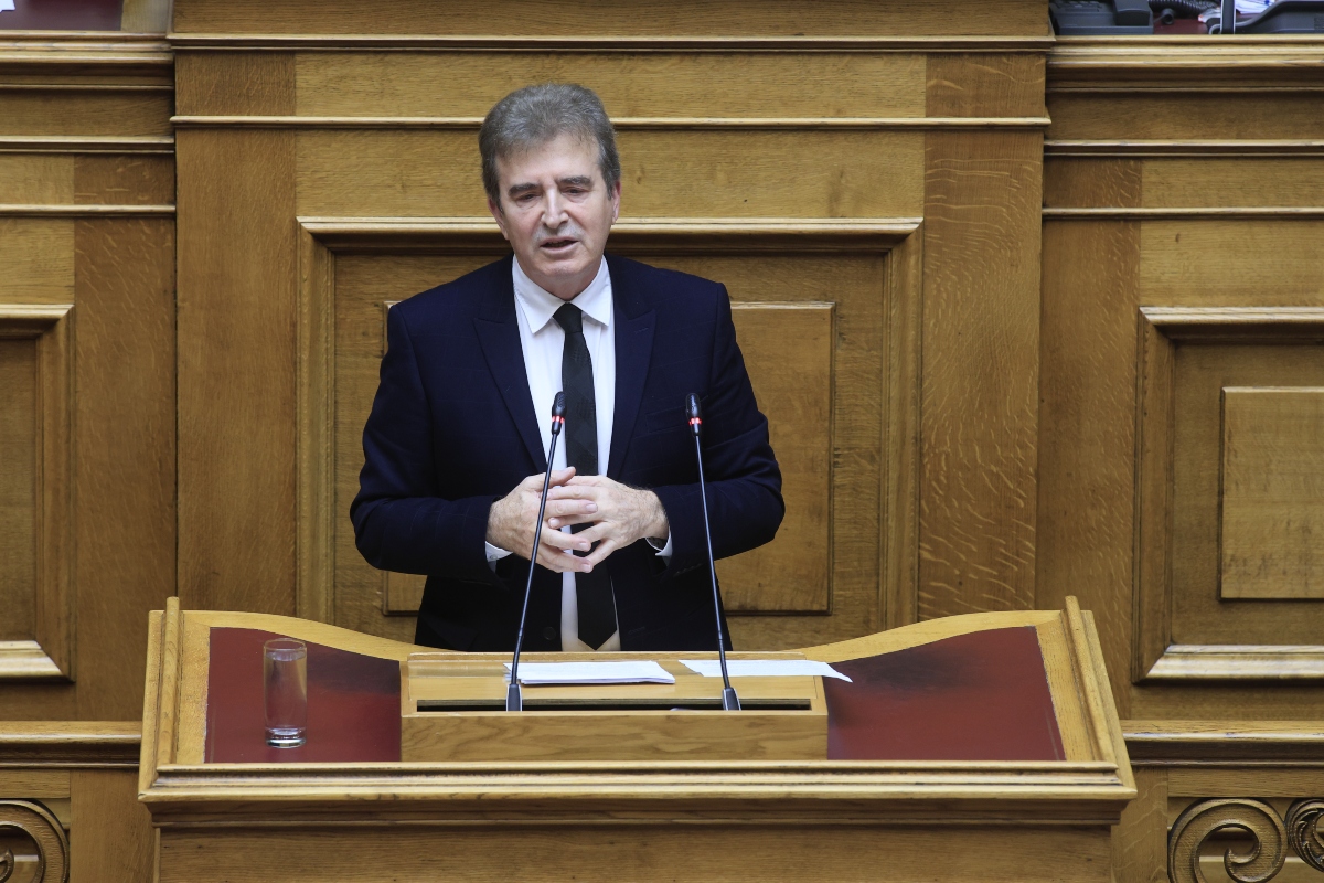 Χρυσοχοΐδης: 25.438 υποθέσεις θυμάτων ενδοοικογενειακής βίας διαχειρίστηκε η ΕΛΑΣ το 2024
