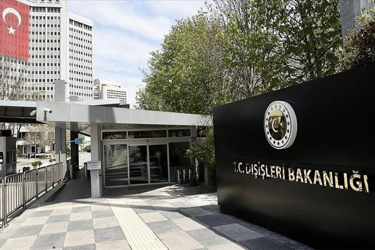 Η Τουρκία ανοίγει ξανά την πρεσβεία της στη Συρία