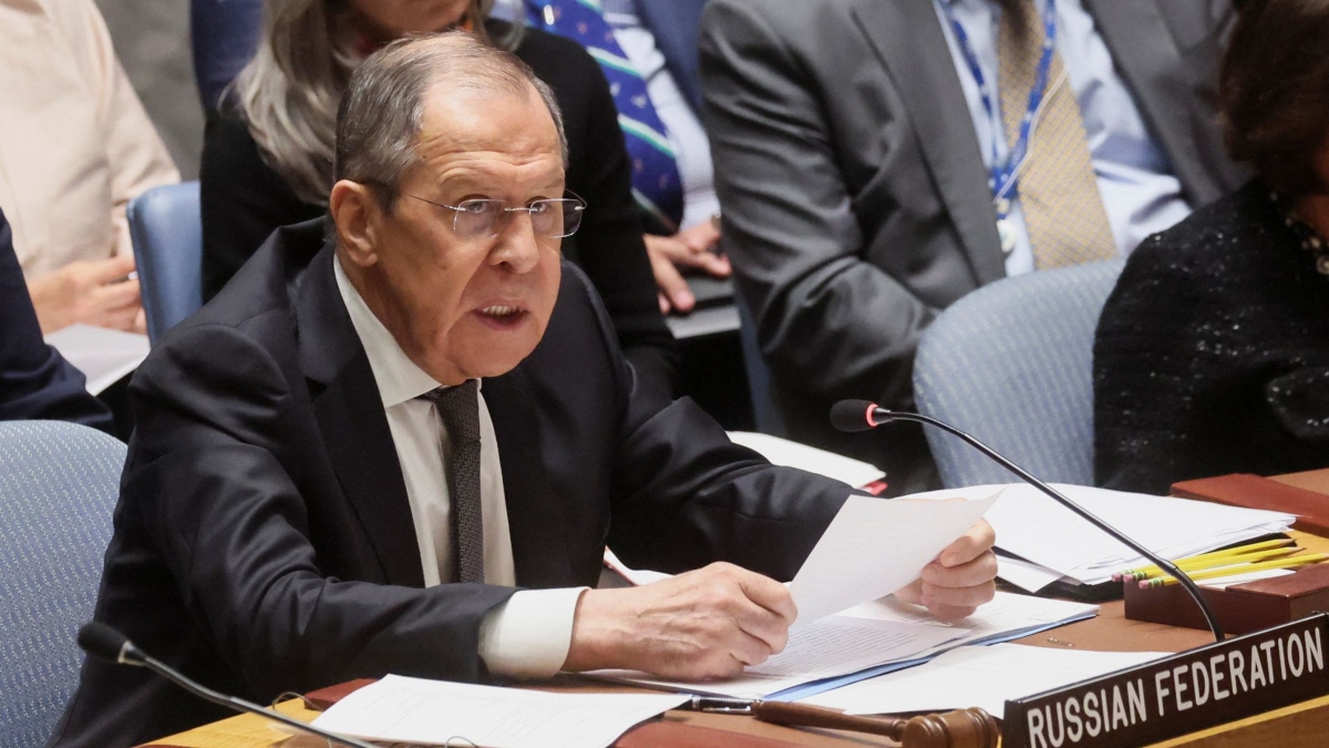 H Ρωσία αποκηρύσσει τον Άσαντ: Ανίκανος να αντιμετωπίσει τα κοινωνικά προβλήματα