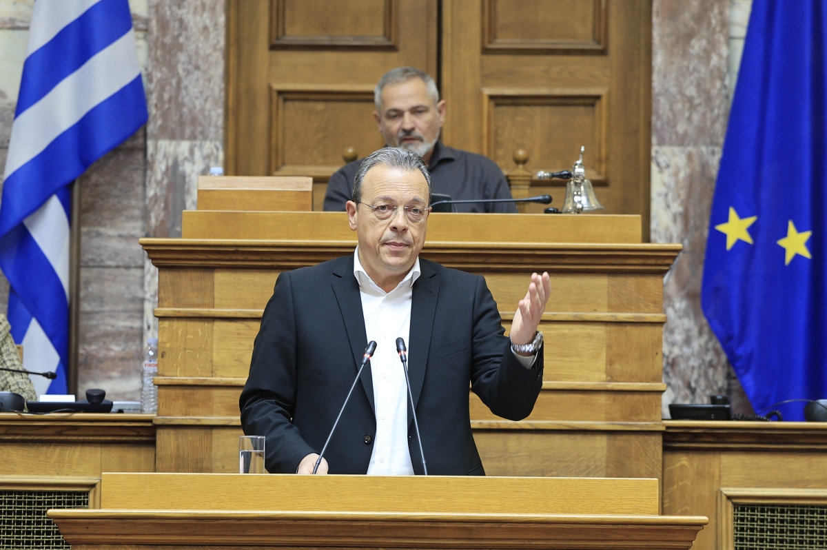 Εντείνονται οι ζυμώσεις στην Κεντροαριστερά