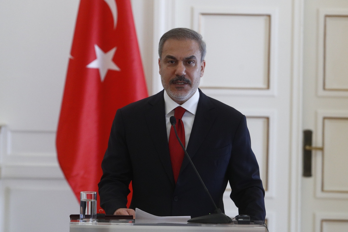 Φιντάν: Ο συριακός λαός θα είναι αυτός που θα καθορίσει το μέλλον του