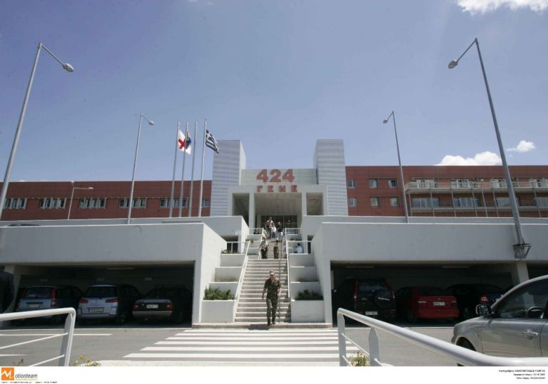 “Ξηλώνονται” οι διοικήσεις όλων των στρατιωτικών νοσοκομείων – Ο Δένδιας ζήτησε έκτακτες κρίσεις