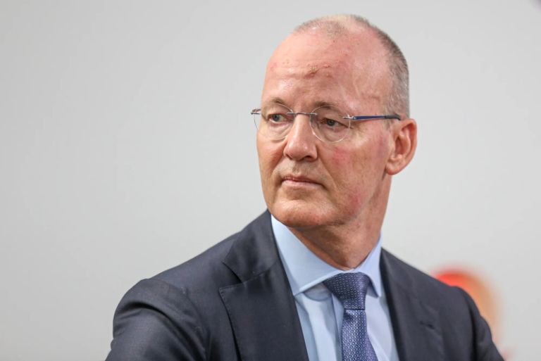 Κνοτ [ΕΚΤ]: Ενας εμπορικός πόλεμος ΗΠΑ – Κίνας θα «εξάγει» στην Ευρώπη αποπληθωρισμό