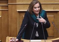 Μπακογιάννη: Ανησυχητική η κατάσταση στη Συρία – Όαση σταθερότητας η Ελλάδα