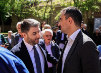 Πρόωρη η συζήτηση για την εκλογή Προέδρου της Δημοκρατίας απαντά το ΠΑΣΟΚ στη Νέα Αριστερά