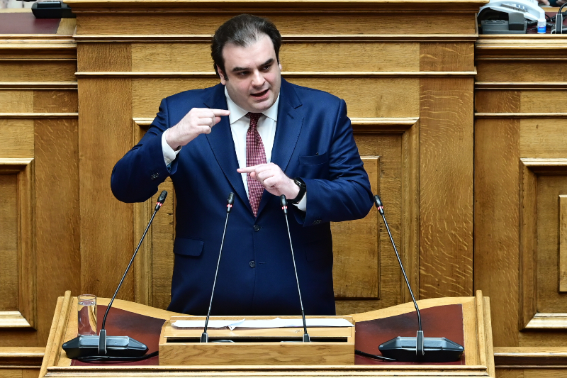 Πιερρακάκης: Σχολικό μάθημα η διαχείριση του διαδικτύου και των social media