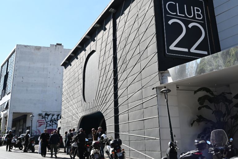 Ανοίγει ξανά το κλαμπ της Βουλιαγμένης που σέρβιρε αλκοόλ σε ανηλίκους και μέθυσαν -Δούκας: Αδιανόητη απόφαση