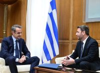 Mitsotakis receives Androulakis, stresses importance of having ‘open channels of communication’