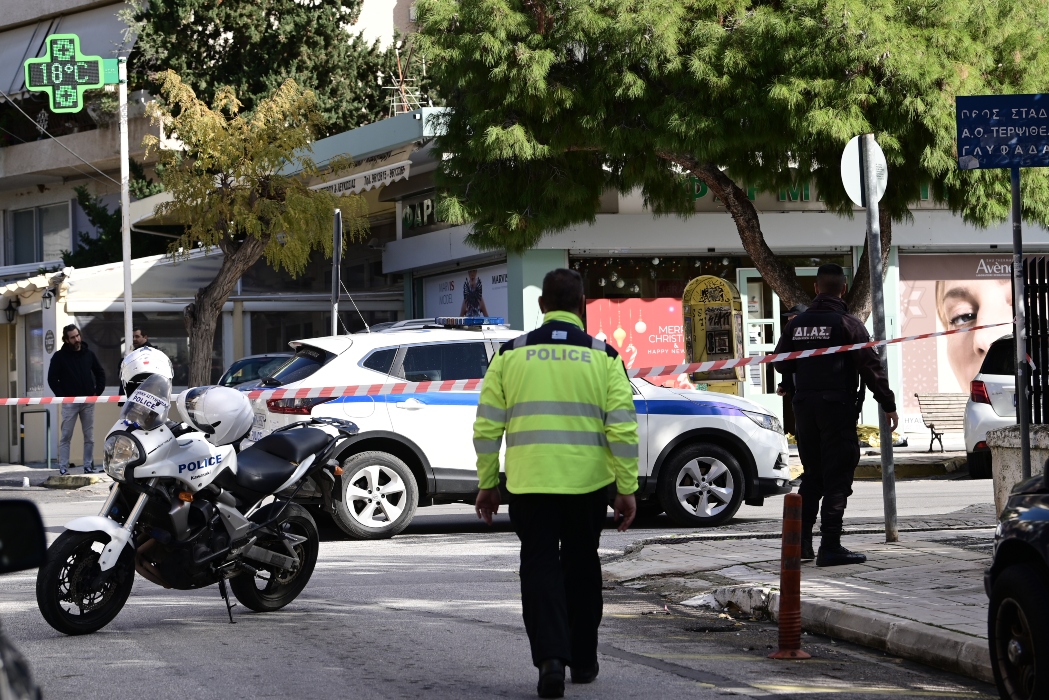 Μεγάλη επιχείρηση της ΕΛ.ΑΣ. σε Αθήνα-Θεσσαλονίκη για την τουρκική μαφία–Οκτώ συλλήψεις, κατασχέθηκαν 49 όπλα