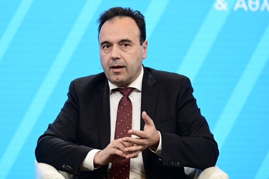 Παπαστεργίου: Οι γονείς θα δηλώνουν τον αριθμό κινητού του παιδιού τους και έτσι θα ξέρουμε την ηλικία του