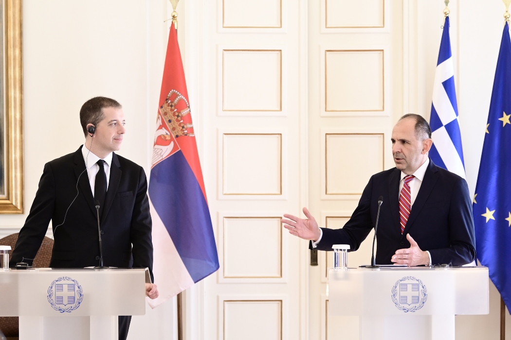 Γεραπετρίτης: Αναγκαιότητα γεωπολιτικής φύσεως η ένταξη της Σερβίας στην ΕΕ