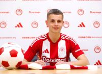 Ο Ολυμπιακός «έδεσε» με νέο, πολυετές, συμβόλαιο τον Μουζακίτη Ο Ολυμπιακός «έδεσε» με νέο, πολυετές, συμβόλαιο τον Μουζακίτη