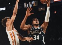 Μπακς – Χοκς: Αντετοκούνμπο και Μιλγουόκι στον τελικό του Κυπέλλου του NBA [110-102]