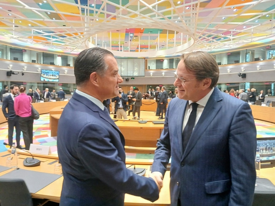 Άδωνις Γεωργιάδης: Η προστασία της δημόσιας υγείας είναι απόλυτη προτεραιότητά μας