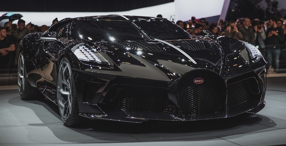 Bugatti: Πόσα πληρώνουν οι ιδιοκτήτες για εξατομίκευση στα αυτοκίνητά τους