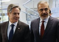 Φιντάν σε Μπλίνκεν: Οι Κούρδοι μαχητές δεν μπορούν να γίνουν δεκτοί στην Συρία Φιντάν σε Μπλίνκεν: Οι Κούρδοι μαχητές δεν μπορούν να γίνουν δεκτοί στην Συρία