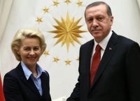 Η Ευρώπη δίνει οικονομική βοήθεια 1 δισ. στην Τουρκία για το μεταναστευτικό-Συνάντηση Φον ντερ Λάιεν-Ερντογάν Η Ευρώπη δίνει οικονομική βοήθεια 1 δισ. στην Τουρκία για το μεταναστευτικό-Συνάντηση Φον ντερ Λάιεν-Ερντογάν