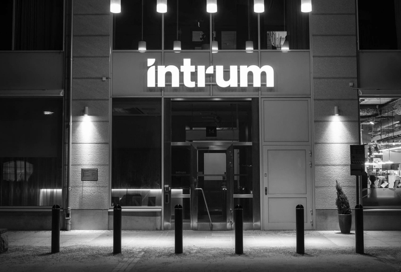 Η Intrum επιτυγχάνει συμφωνία με κατόχους ομολόγων για την υπαγωγή της στο κεφάλαιο 11