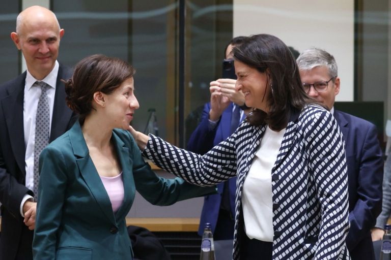 Κεραμέως: Στόχος η σύνδεση της εκπαίδευσης με την αγορά εργασίας [vid]