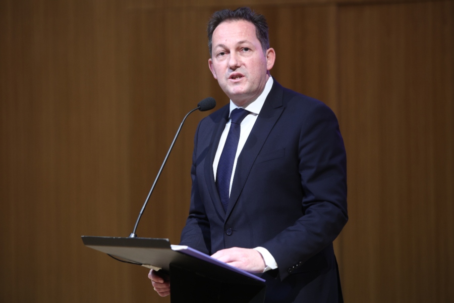 Στέλιος Πέτσας: Επιβεβλημένες οι μεγάλες μειώσεις στις προμήθειες των τραπεζών [pics]
