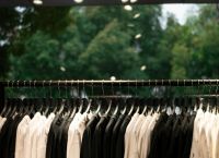 Στα 2,8 δισ. ευρώ οι δαπάνες των καταναλωτών για αγορές ενδυμάτων στο 10μηνο