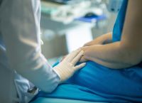 Ηνωμένο Βασίλειο: Το NHS «παραλύει» από τη δραματική αύξηση των νοσηλειών με γρίπη Ηνωμένο Βασίλειο: Το NHS «παραλύει» από τη δραματική αύξηση των νοσηλειών με γρίπη