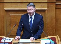 ΠΑΣΟΚ: Προβληματισμός για τη μεγάλη ψαλίδα με τη ΝΔ