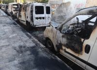 Τα «Εμπρηστικά Ξωτικά» πίσω από τον εμπρησμό των βαν των ΕΛΤΑ στην Καλλιθέα