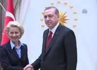 Φον ντερ Λάιεν: Στην Τουρκία για συνομιλίες με τον Ερντογάν