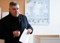 Κροατία: Ο απερχόμενος πρόεδρος Μιλάνοβιτς προηγείται με 50,11%