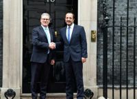 Στην Κύπρο ο Στάρμερ απόψε – Πρώτη επίσκεψη Βρετανού πρωθυπουργού μετά από 53 χρόνια
