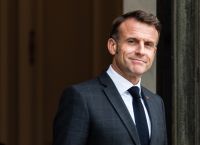 Γιατί ο Μακρόν αποφάσισε να προσφέρει «πυρηνική ασπίδα» απέναντι στη Ρωσία