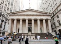 Wall Street: Με κέρδη άνω του 1% ολοκληρώθηκε μια δύσκολη εβδομάδα για τους δείκτες