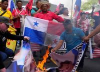 Διαδήλωση κατά του Τραμπ στον Παναμά: «Κάτω τα χέρια από τη Διώρυγα»