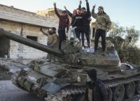 Καταρρέει η εξουσία του Άσαντ – Οι αντάρτες φθάνουν στη Δαμασκό