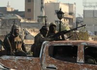 Οι αντάρτες μπήκαν στη Χομς – Οι Ιρανοί εκκενώνουν