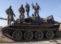 Στη Δαμασκό οι αντάρτες – Άφαντος ο Άσαντ Στη Δαμασκό οι αντάρτες – Άφαντος ο Άσαντ