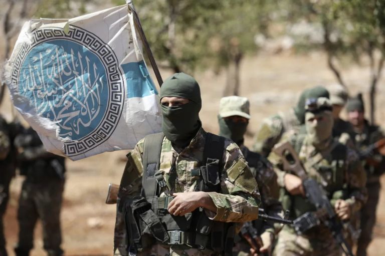 Συρία: Οι αντάρτες πλησιάζουν στη Χάμα, ο πληθυσμός τρέπεται σε φυγή