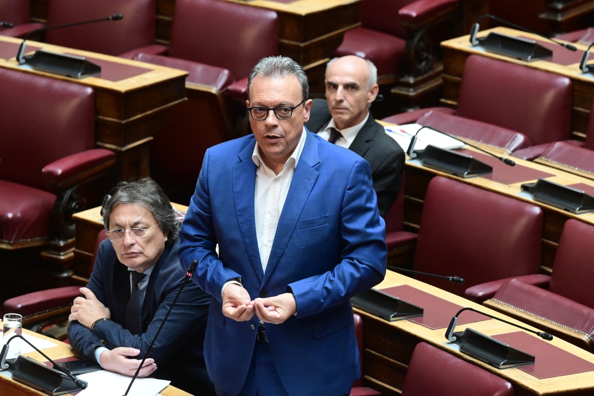 ΣΥΡΙΖΑ: «Φουρτούνα» για το αν θα ψηφίσει τις εξοπλιστικές δαπάνες στον προϋπολογισμό