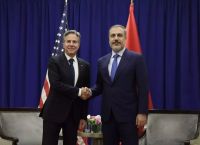 Μπλίνκνεν σε Φιντάν: Υπάρχει ανάγκη για αποκλιμάκωση στη Συρία