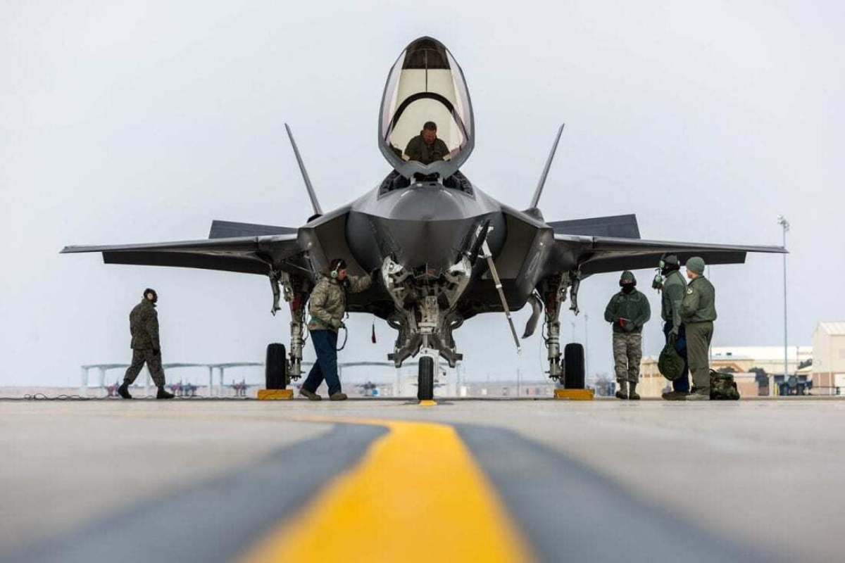 Αμυντικό σύμφωνο και αεροσκάφη F-35: Θα ανανεώσει ο Τραμπ τους στρατιωτικούς δεσμούς με τη Σαουδική Αραβία;