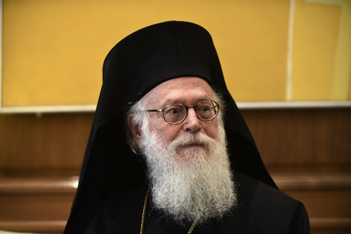 Πέθανε ο Αρχιεπίσκοπος Αλβανίας Αναστάσιος