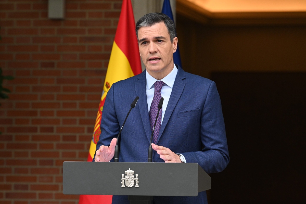 Σάντσεθ: Ο Μασκ υπονομεύει τη δημοκρατία