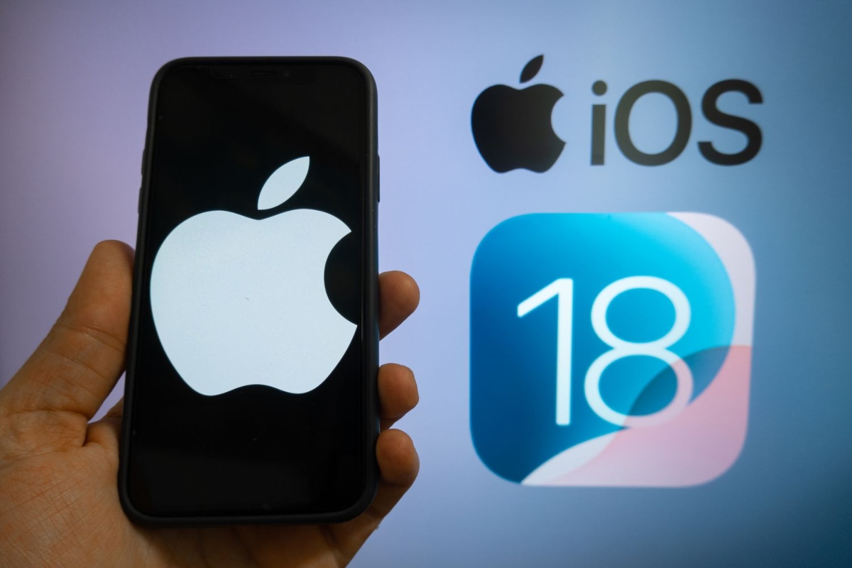«Χαμηλές πτήσεις» για τη μετοχή της Apple