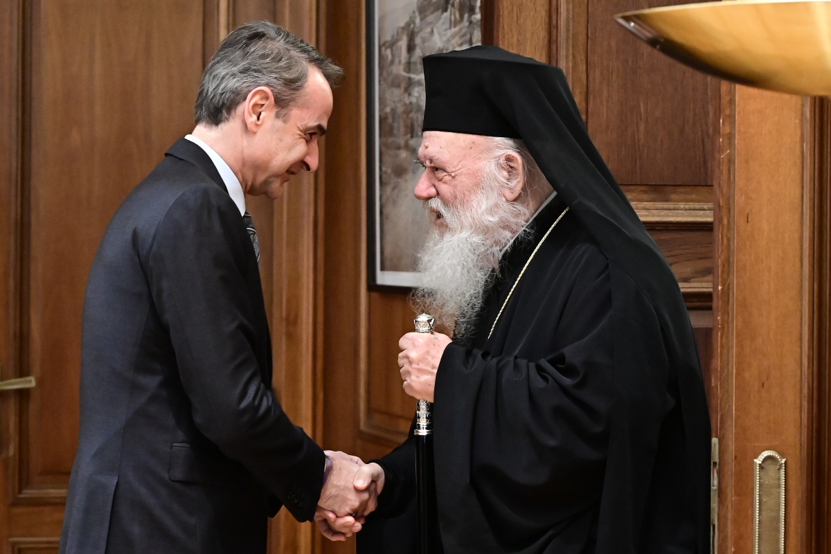 Δυσκολίες στην εκκλησιαστική περιουσία και συνταγματική αναθεώρηση